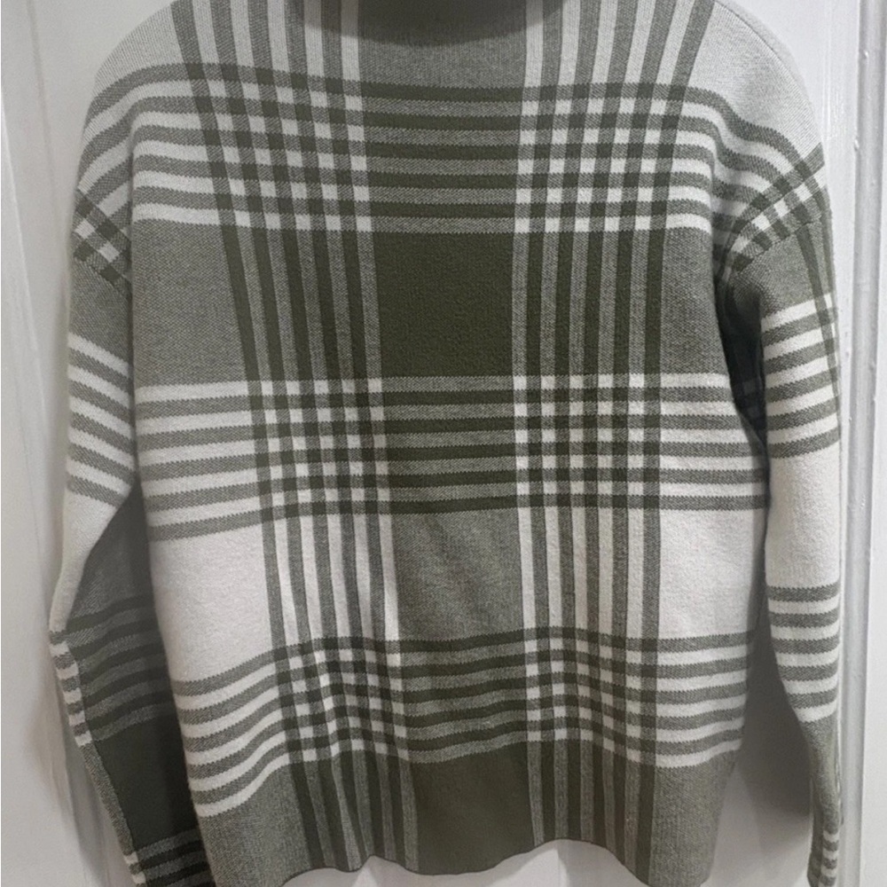 Max Studio Olive and white Plaid funnel neck Sweater